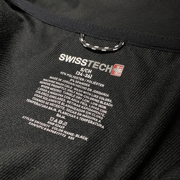 Swiss tech pullover half zip - Picture 3 of 4
